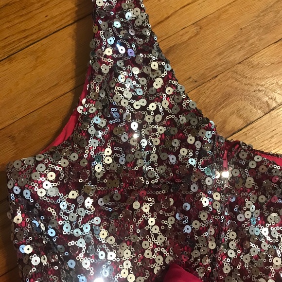 Beautiful One Shoulder Party Dress - Picture 10 of 11